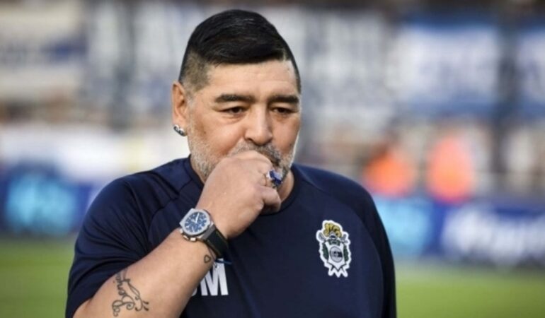 maradona-chet-vi-sao